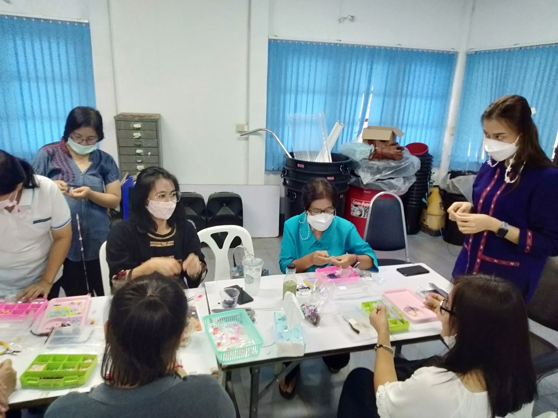 โครงการจัดกิจกรรมด้านการพัฒนาสตรีและครอบครัว (กิจกรรม การทำสายคล้องแมสและยางรัดผม) ประจำปีงบประมาณ 2564 วันที่ 16 กรกฎาคม 2564 ณ…